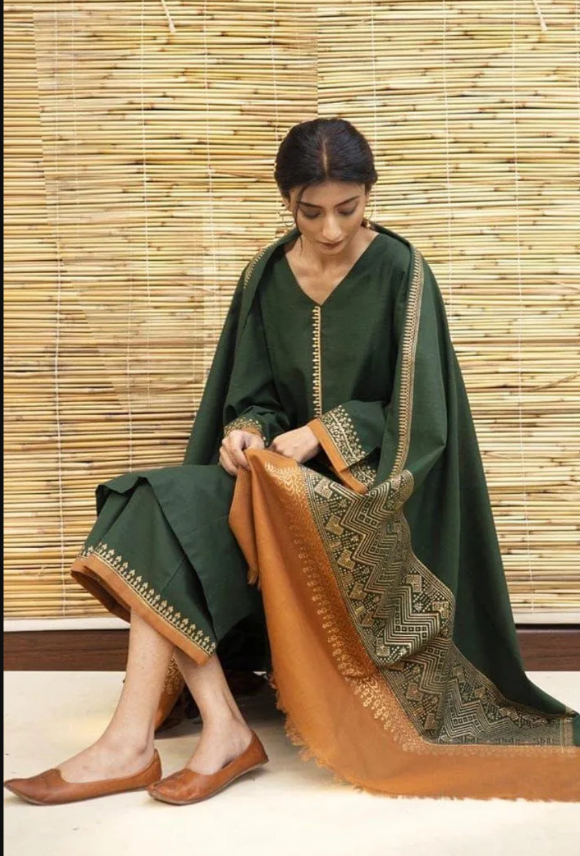 3pcs Women's Unstitched Embriodered Suit