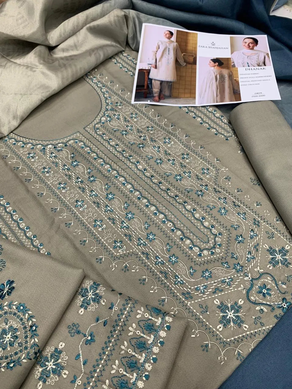 3 Pcs Women's Unstitched Embriodered Suit