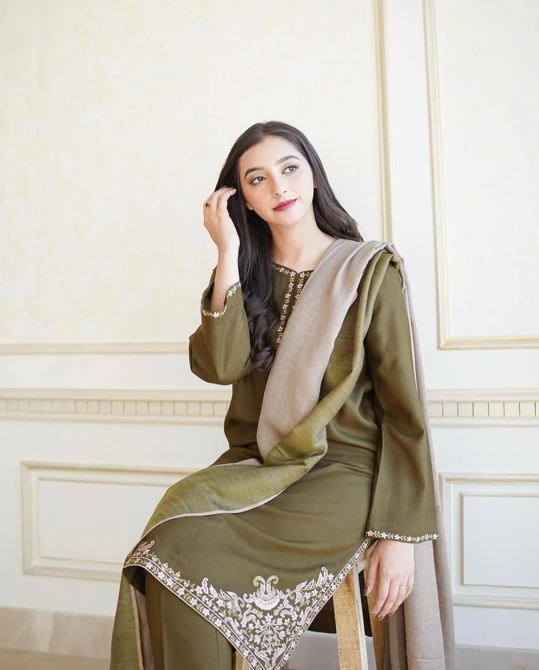 3Pcs Women's Unstitched Embriodered Suit