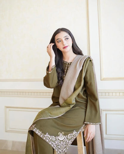 3Pcs Women's Unstitched Embriodered Suit