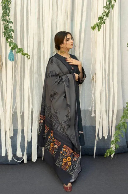 3pcs  Women's Unstitched Embriodered Suit