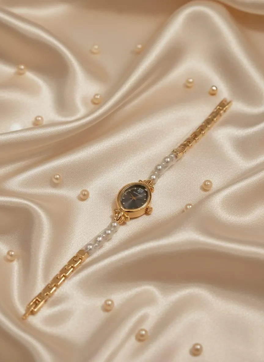 Stylish Women's Quartz Watch with chain strap