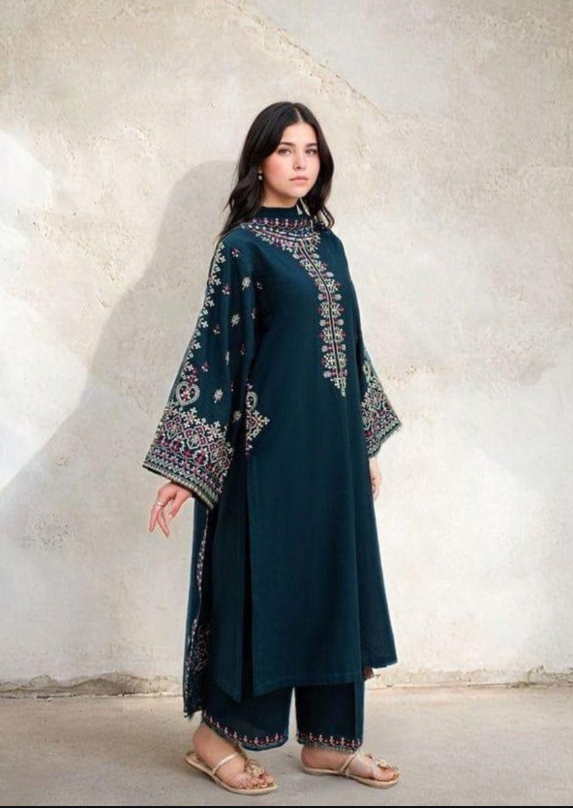 2 Pcs Girls Embroidered Suit