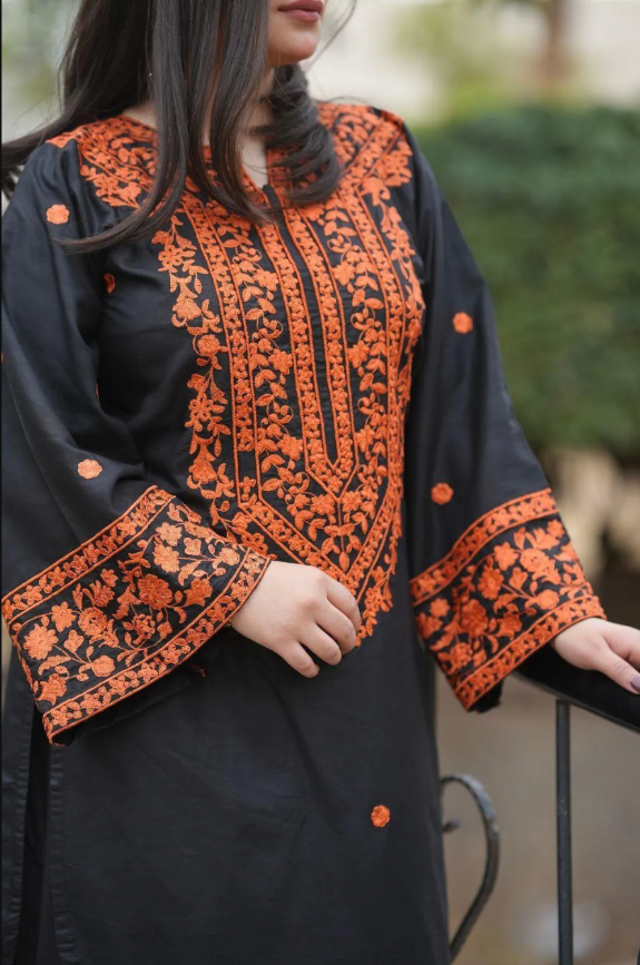 2pcs Women Unstitched  Embriodered  Suit